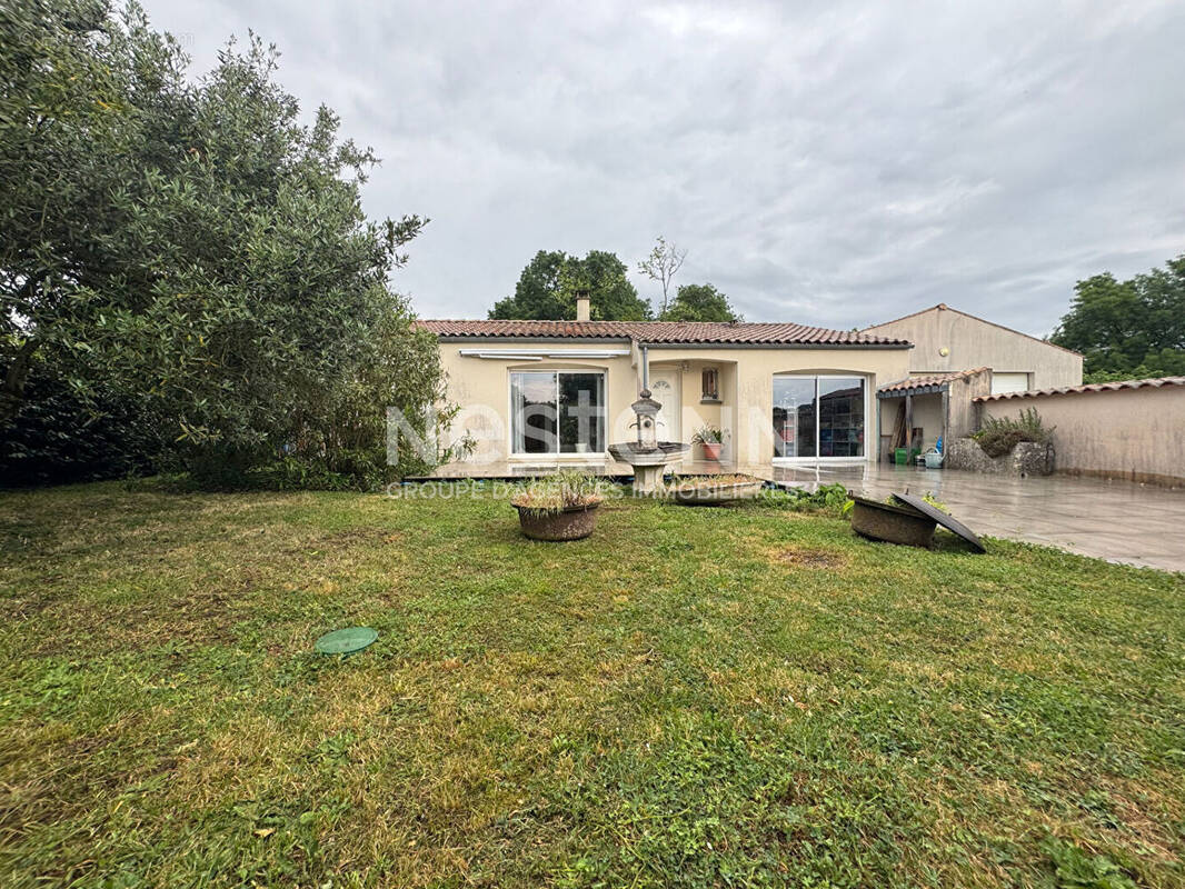 Maison à TONNAY-CHARENTE