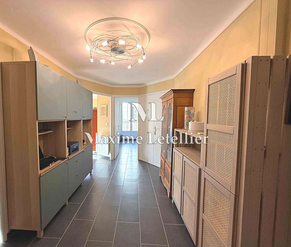 Appartement à MARSEILLE-2E