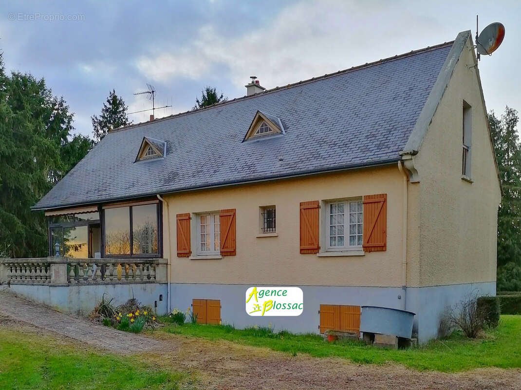 Maison à CHATELLERAULT