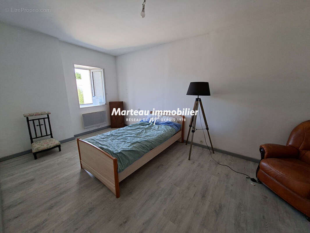 Maison de bourg Tresson 4 pièce(s) 125 m2 - photo 6