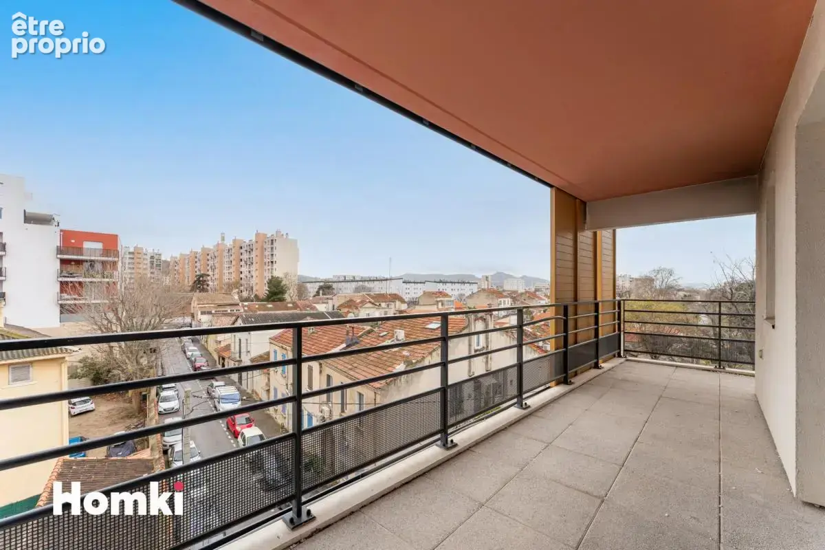 Appartement à MARSEILLE-10E