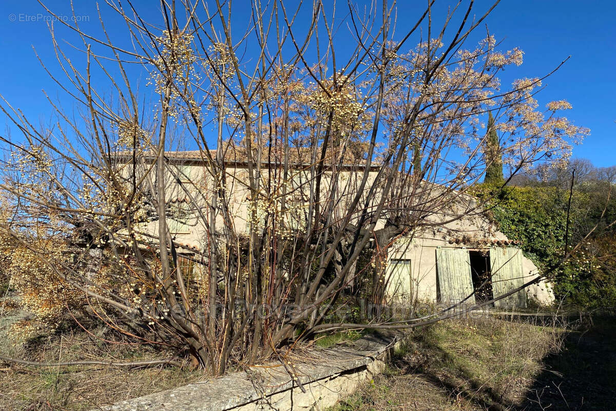 Maison à MALEMORT-DU-COMTAT