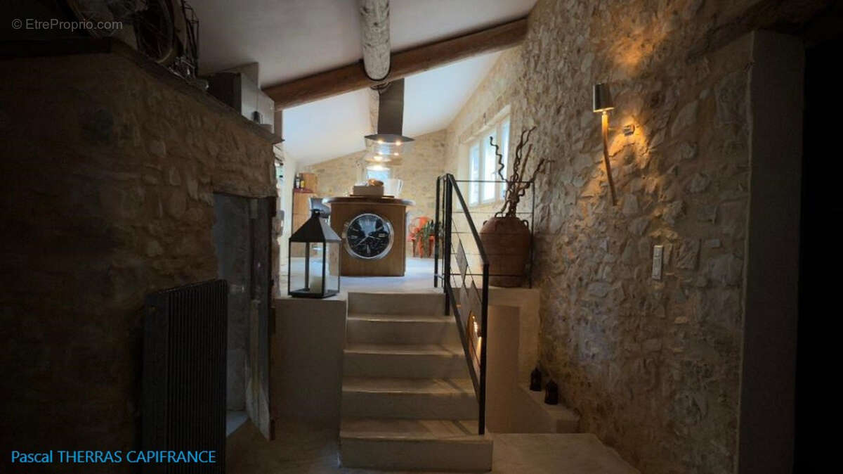 EXCLUSIVITÉ - à vendre ancienne bergerie restaurée- charme et sérénité au pied du Mont Ventoux - photo 25