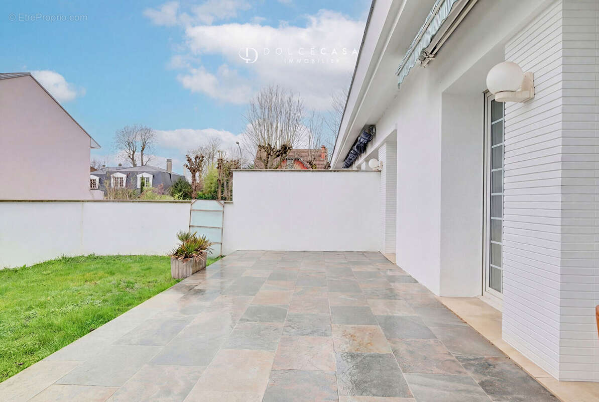 Maison à LE PERREUX-SUR-MARNE