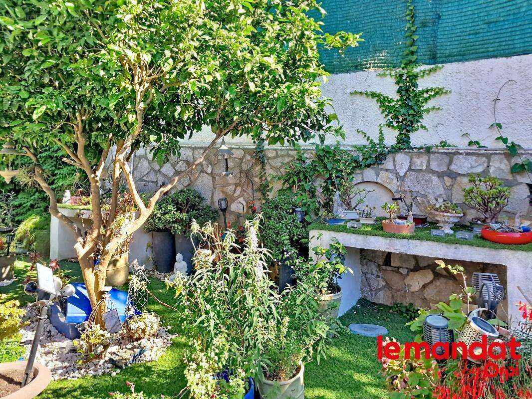 Maison de Type 4 pièces avec garage et jardin - photo 18