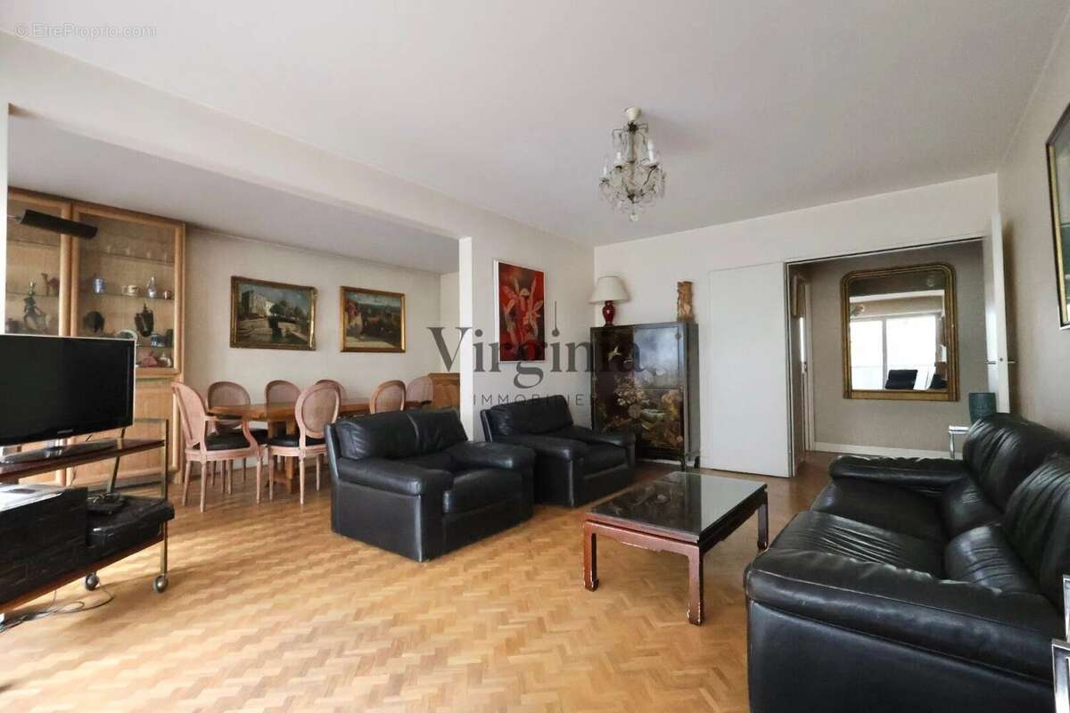 Appartement à PARIS-11E