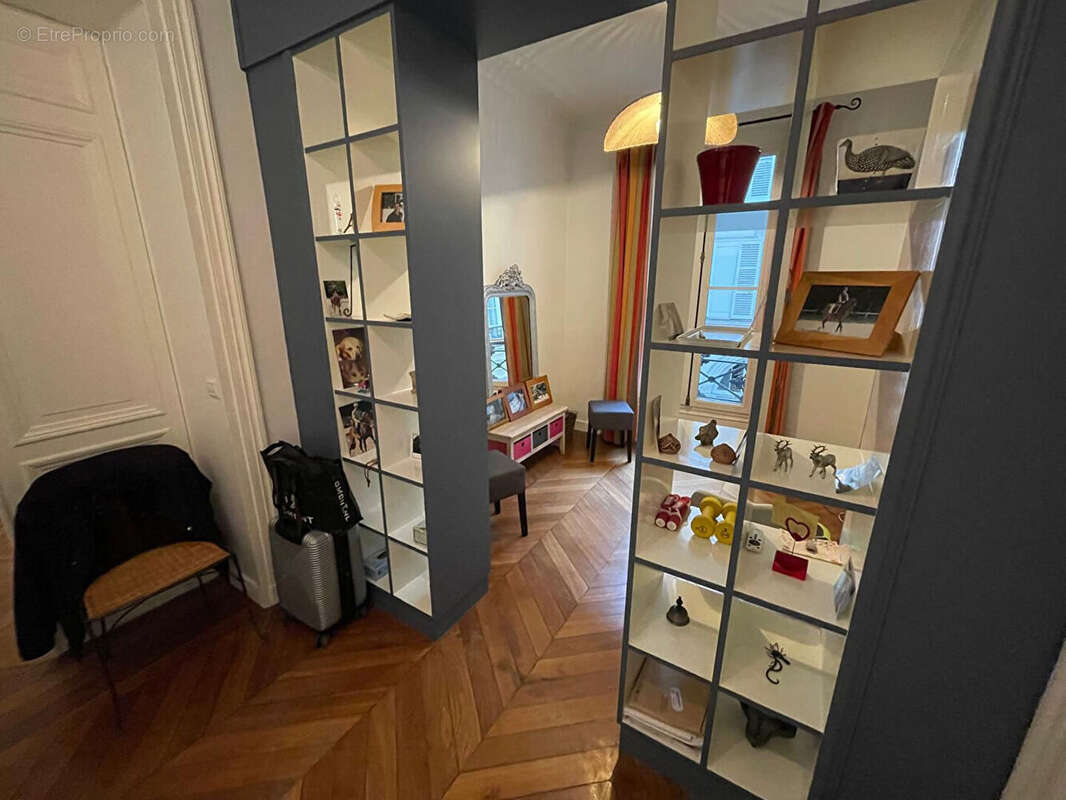 Appartement à PARIS-10E