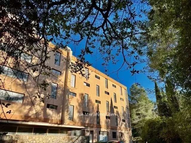 Appartement à PEYMEINADE