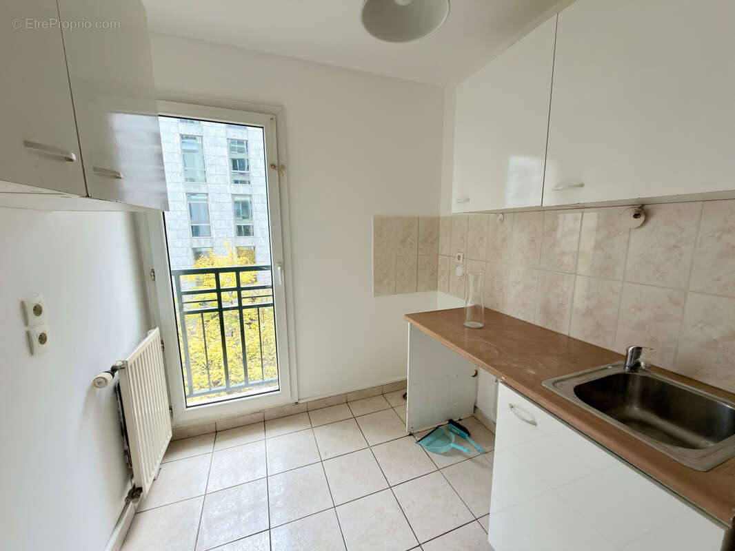 Appartement à COURBEVOIE