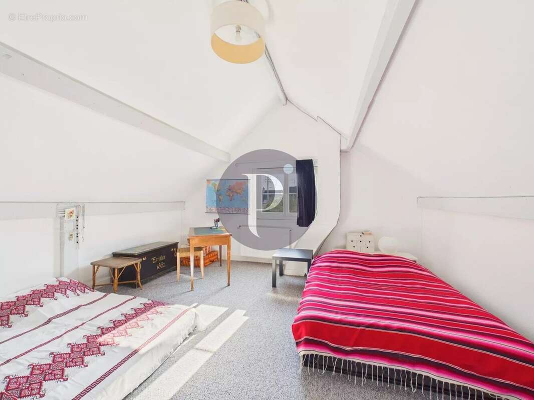 Maison à VERRIERES-LE-BUISSON