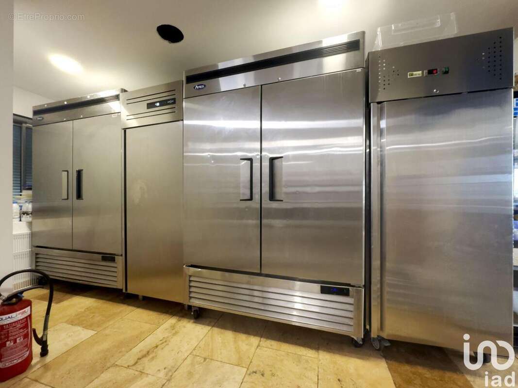 Photo 7 - Commerce à NIMES