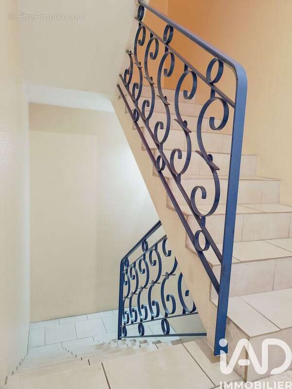 Photo 3 - Maison à LA CHAPELLE-SAINT-MESMIN