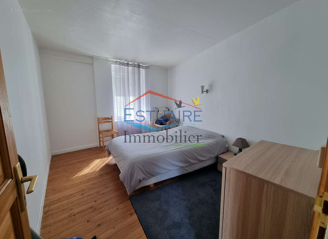 Maison à SAINT-ETIENNE-DE-MONTLUC