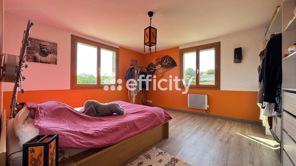 Maison à SAINT-ETIENNE-DE-SAINT-GEOIRS