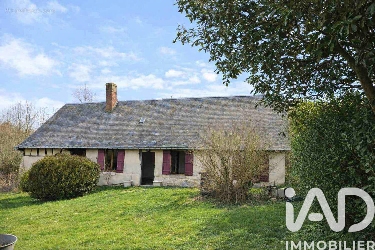 Photo 1 - Maison à ETREPAGNY