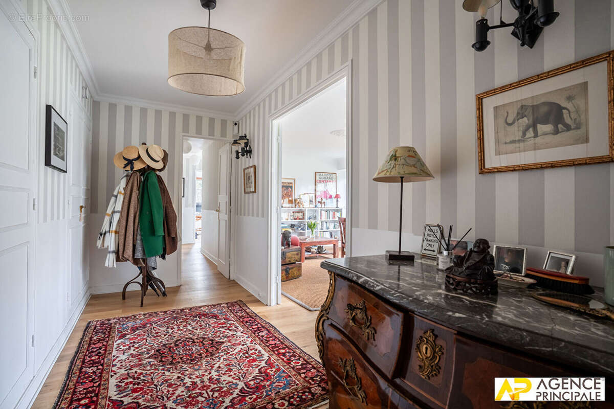 Appartement à MAISONS-LAFFITTE