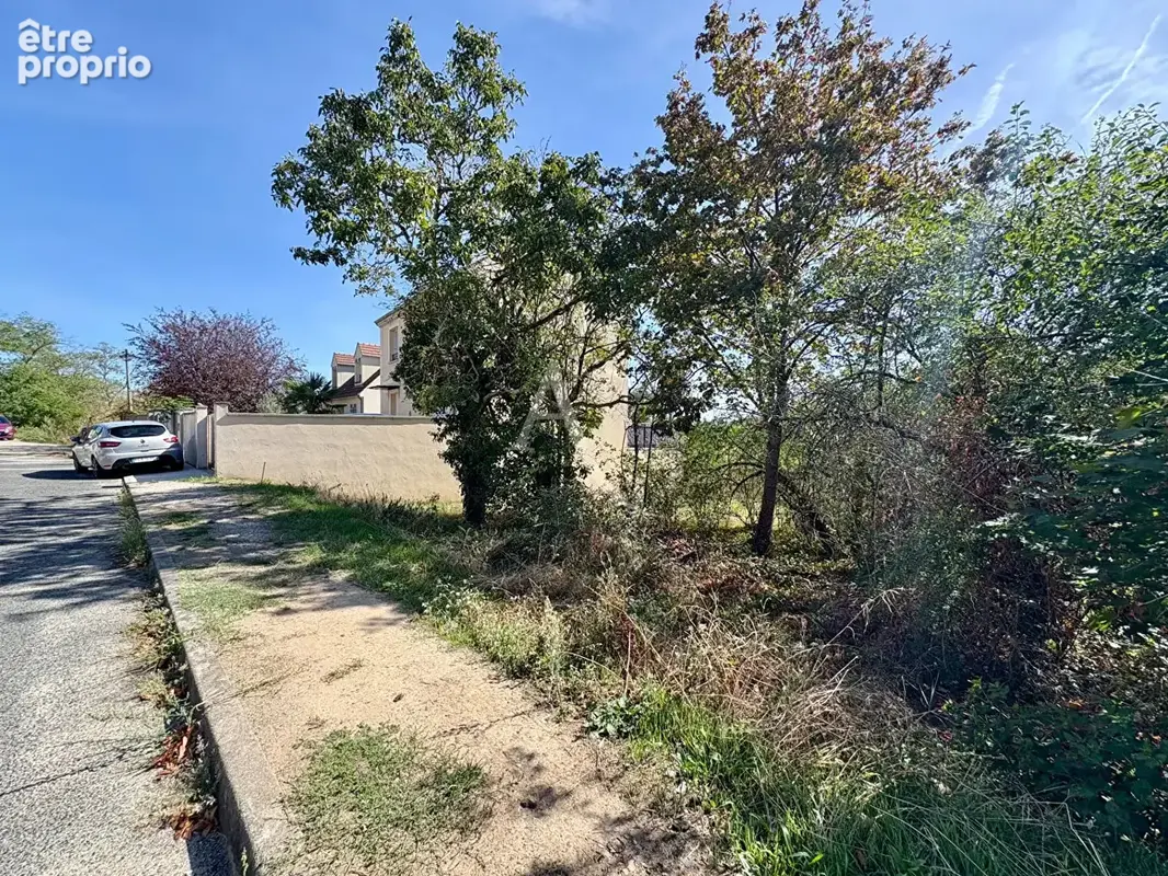 Terrain à ETRECHY
