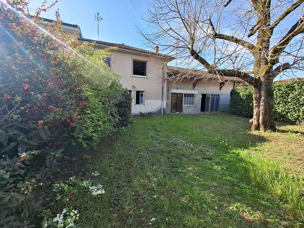 Maison à PONT-DE-VAUX
