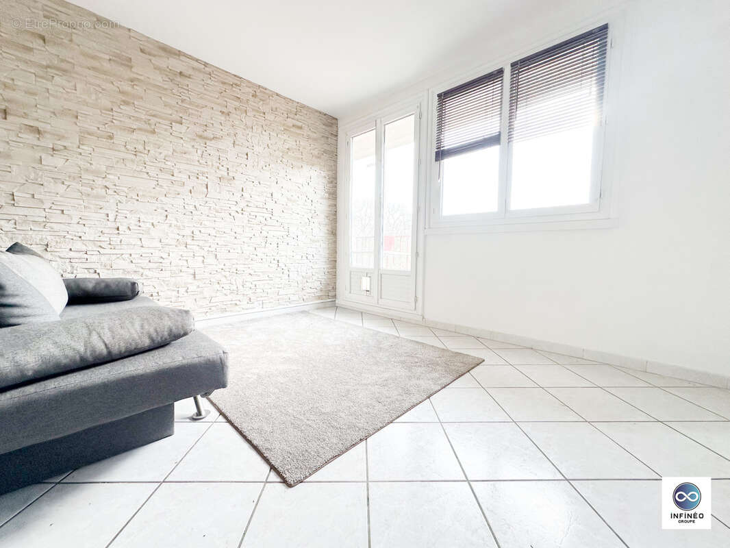 Appartement à MORSANG-SUR-ORGE