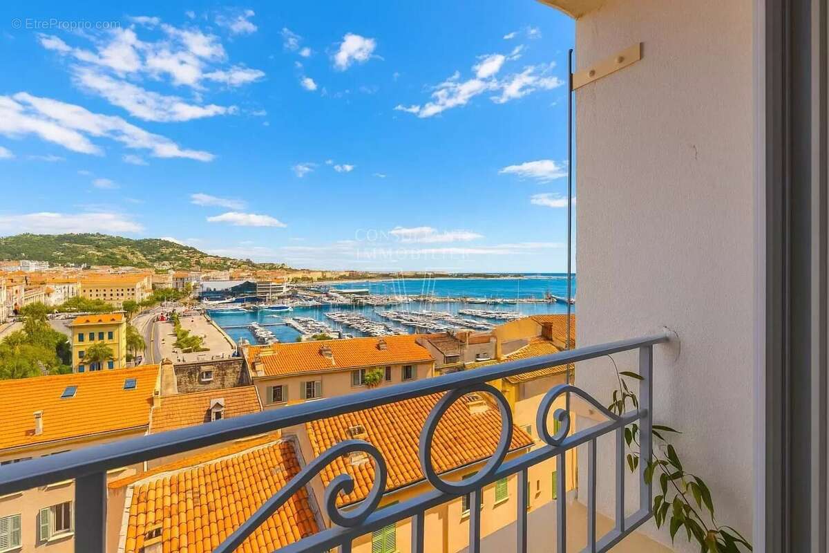 Appartement à CANNES