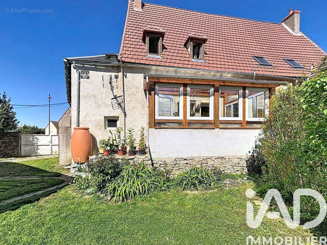 Photo 2 - Maison à SAINT-REVERIEN