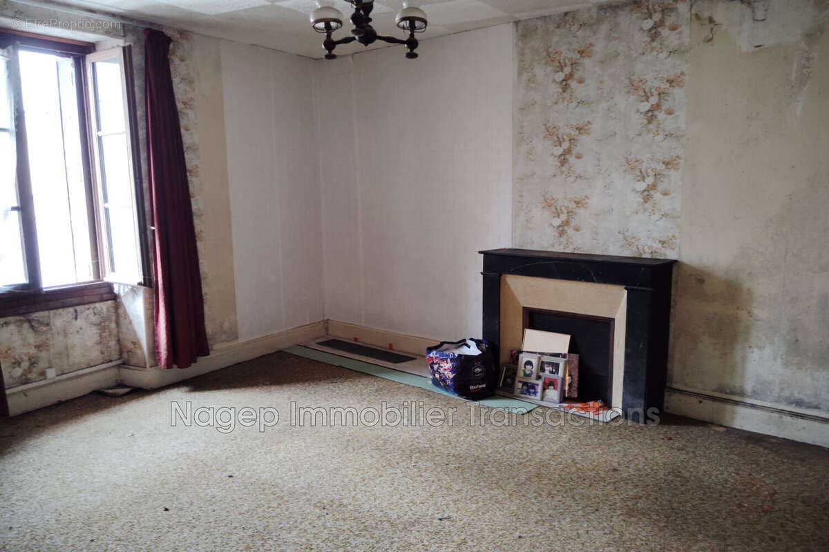 Maison à PREVERANGES