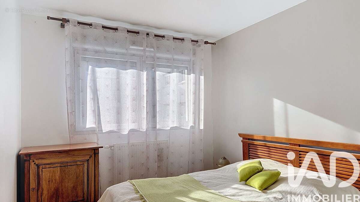 Photo 9 - Appartement à DECINES-CHARPIEU