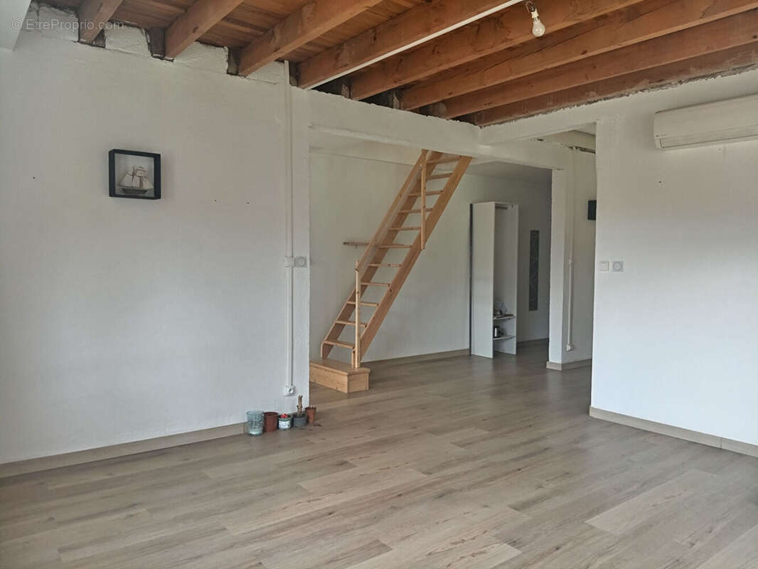 Appartement à ALLONDANS