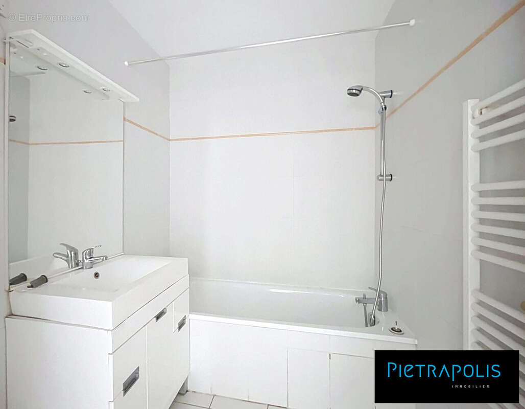 Appartement 34 m² à Villeurbanne  - photo 8