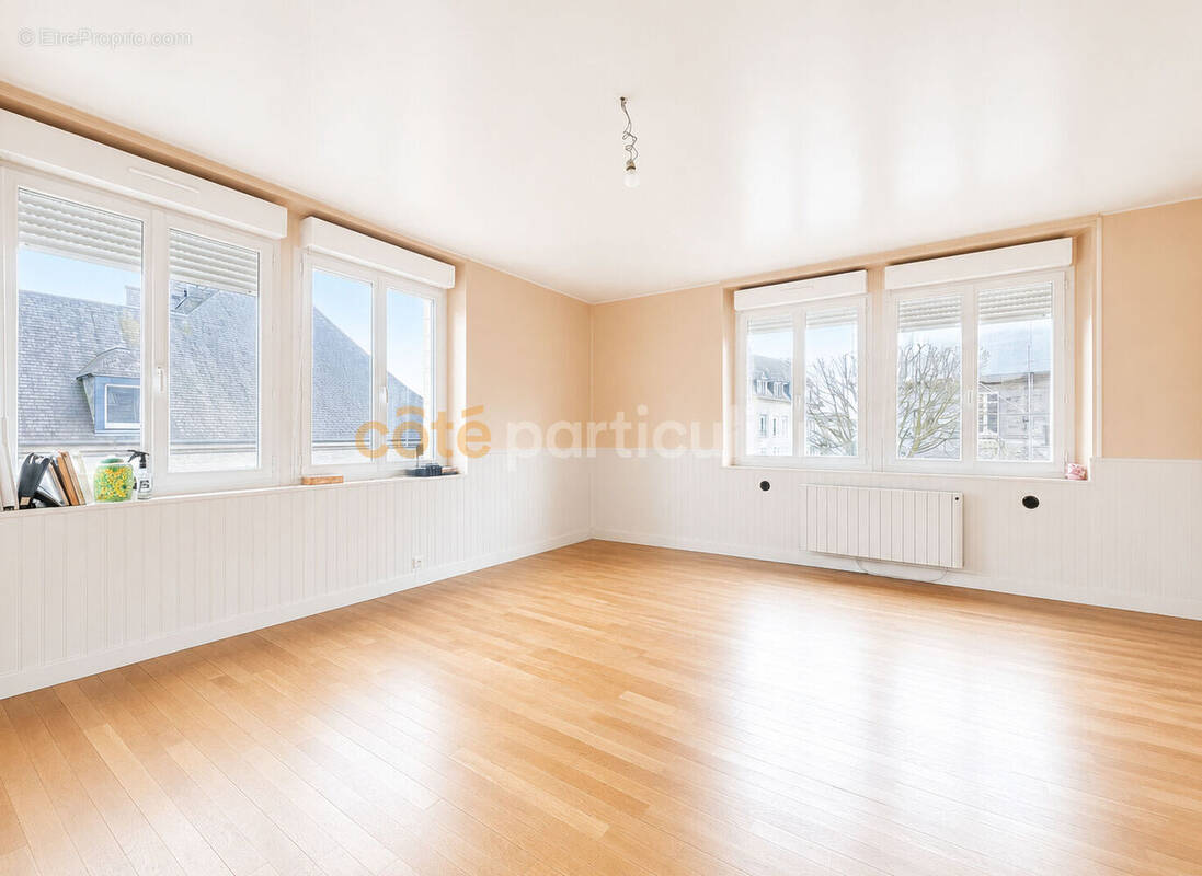 Appartement à SAINT-HILAIRE-DU-HARCOUET