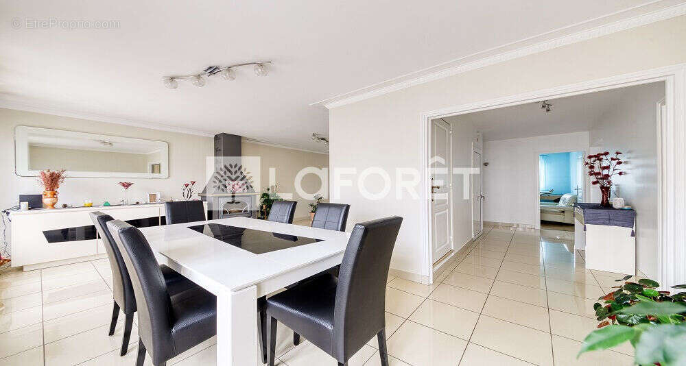 Maison à ROISSY-EN-BRIE