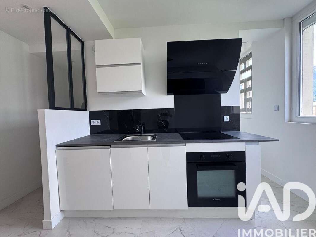 Photo 3 - Appartement à LE PONT-DE-CLAIX