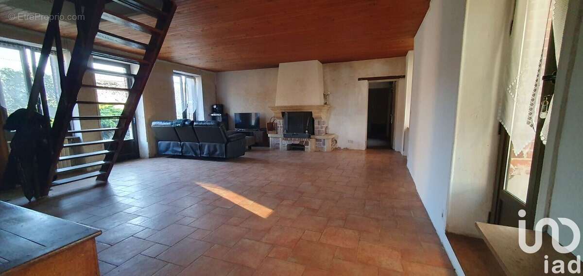 Photo 3 - Maison à ESCRENNES