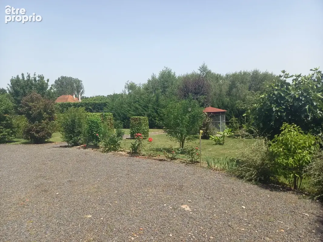 Maison 5 pièces 240 m² à vendre à Dompierre-Sur-Besbre (03290) - photo 10