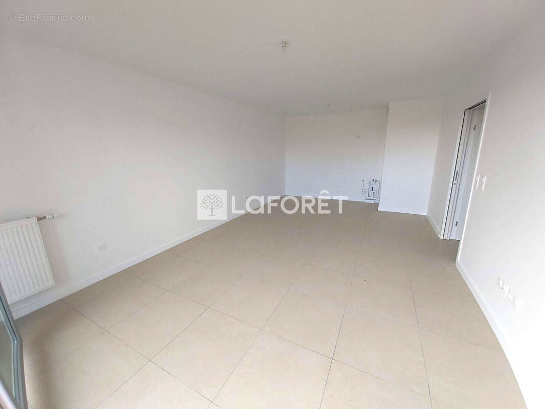 Appartement à VILLEMOMBLE