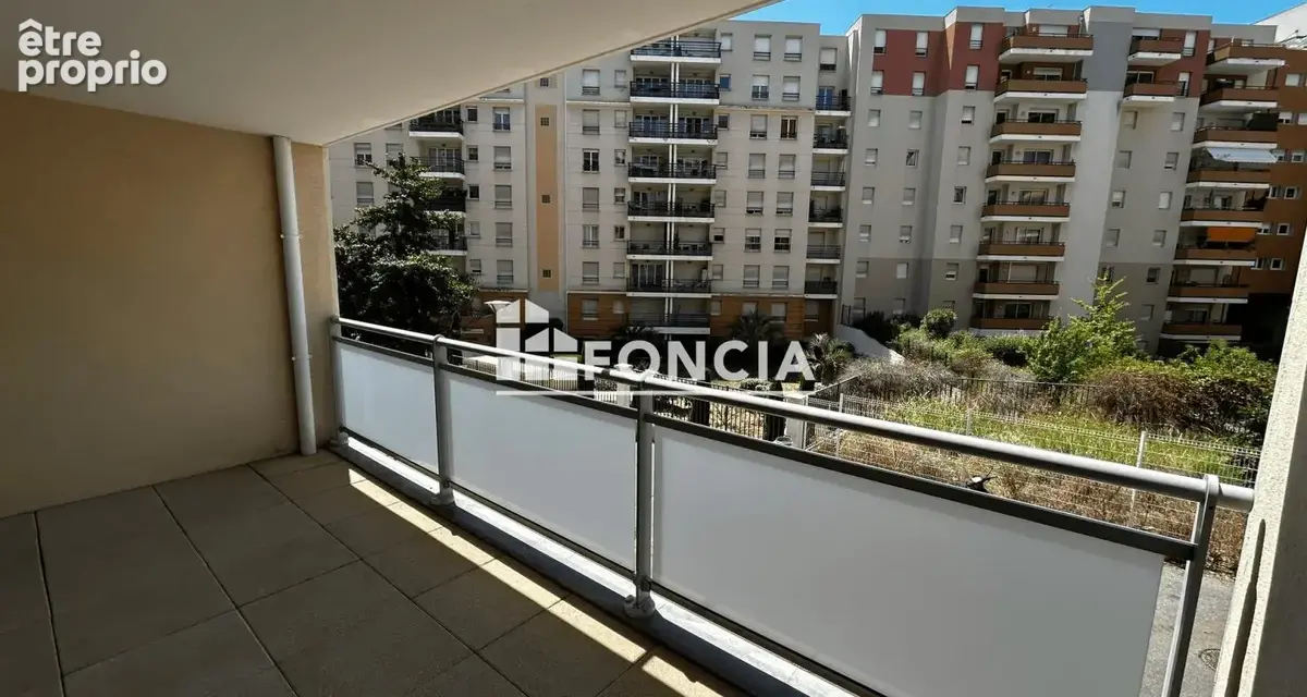 Appartement à MARSEILLE-8E