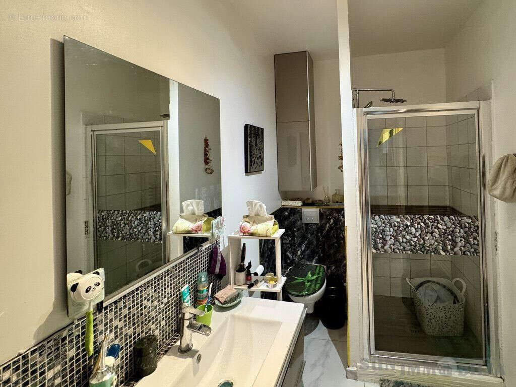 Appartement 50 m² à Hyeres  - photo 6
