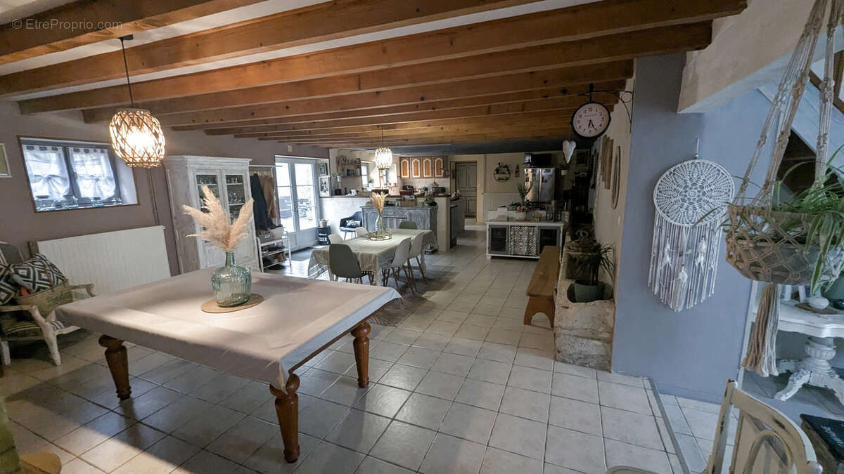 Maison à AMURE
