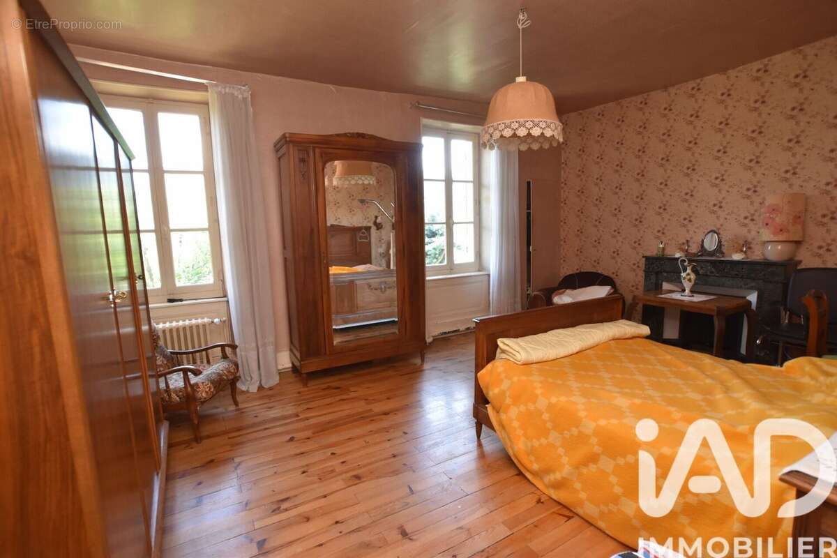 Maison 142 m² à La Motte-D'aveillans  - photo 7