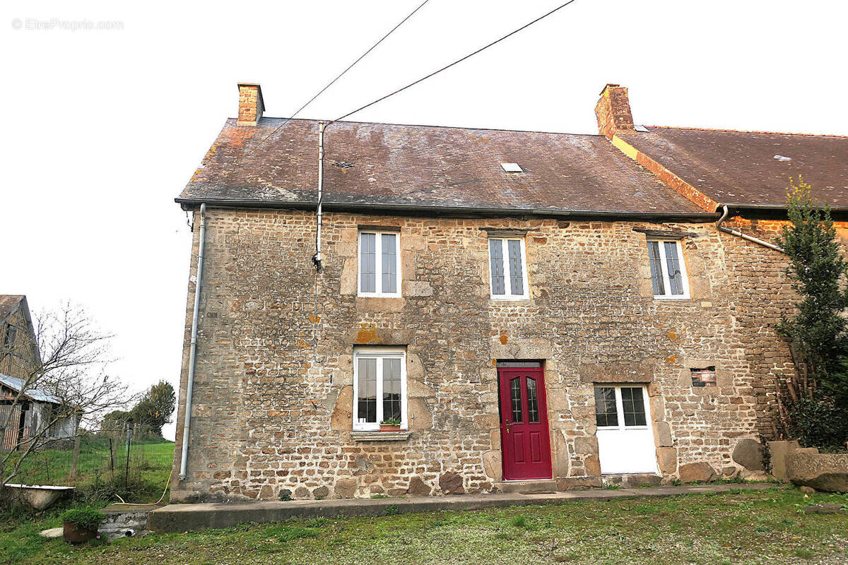 Maison à SAINT-CYR-DU-BAILLEUL