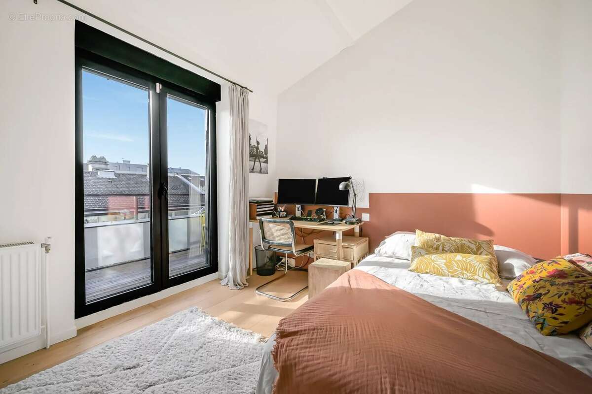 Appartement à SURESNES