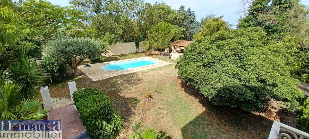 Maison à SAINT-GILLES