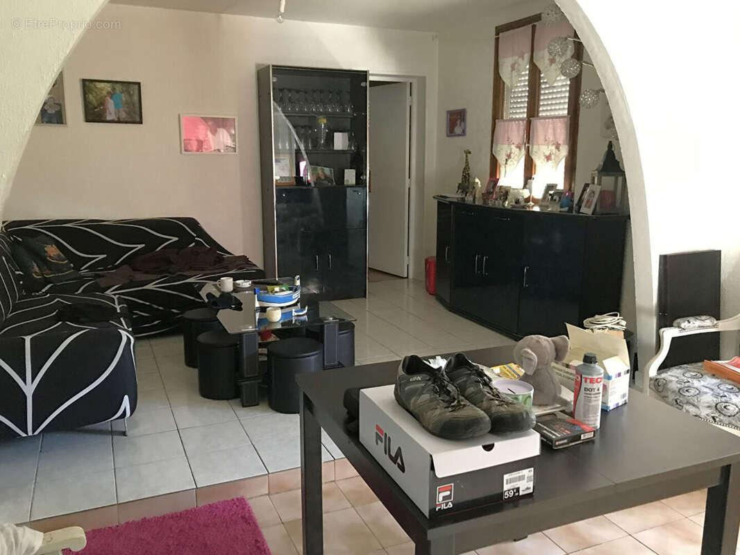 Appartement à BRIENON-SUR-ARMANCON