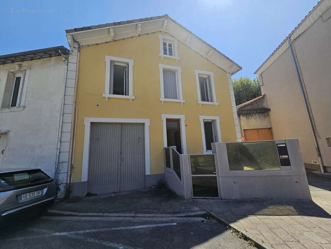 Appartement à LE TEIL