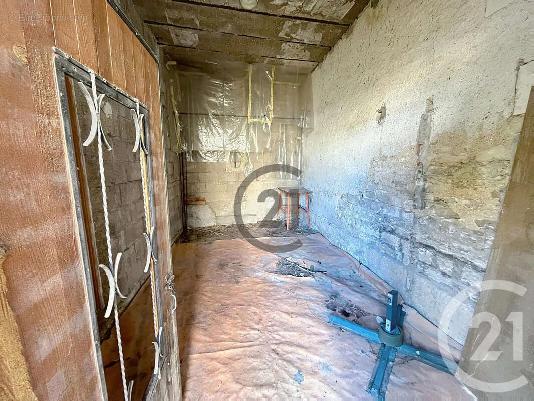 Appartement 89 m² à Bazarnes  - photo 12