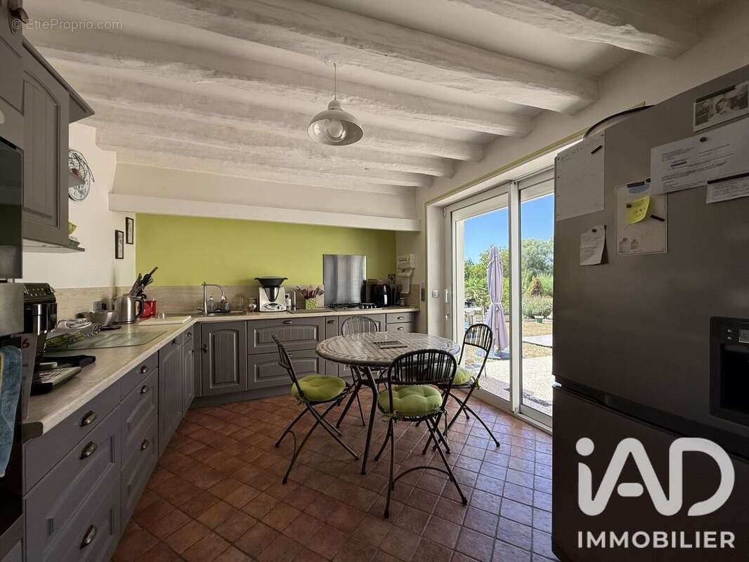 Maison 234 m² à Dordives  - photo 7
