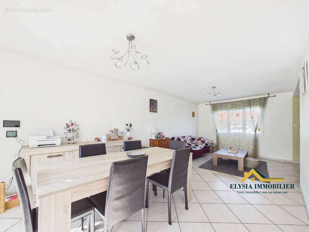 Maison à COLOMBEY-LES-BELLES