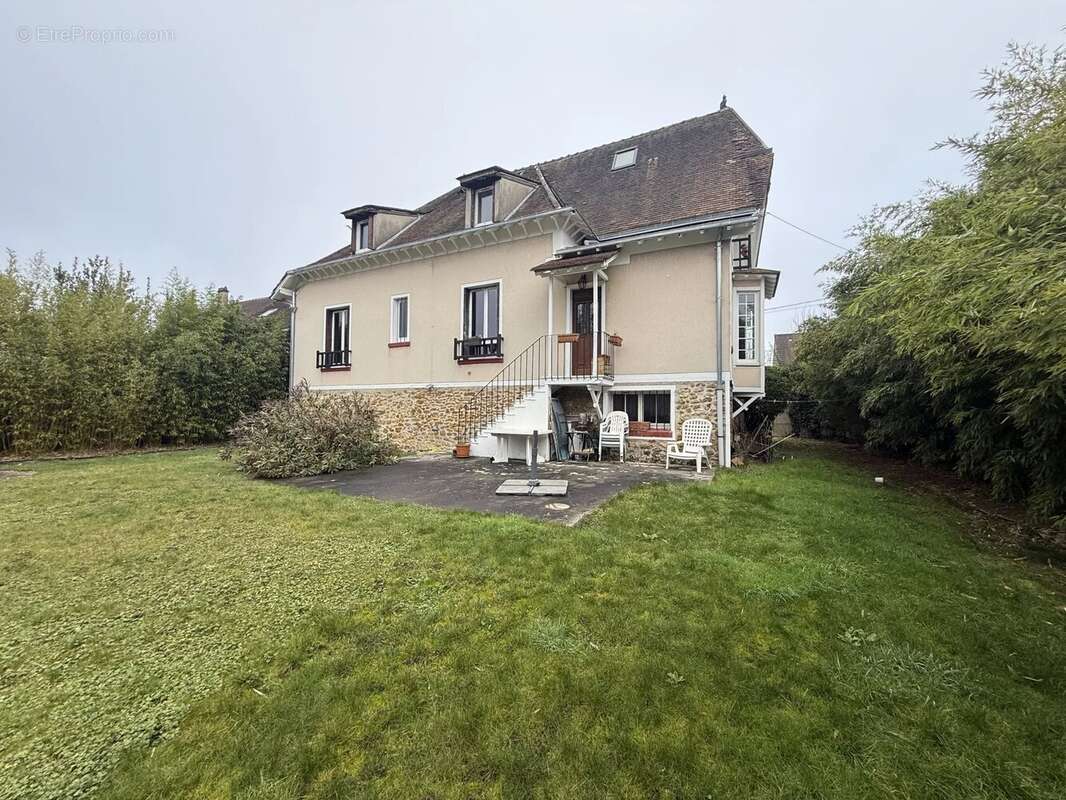 Maison à CHELLES