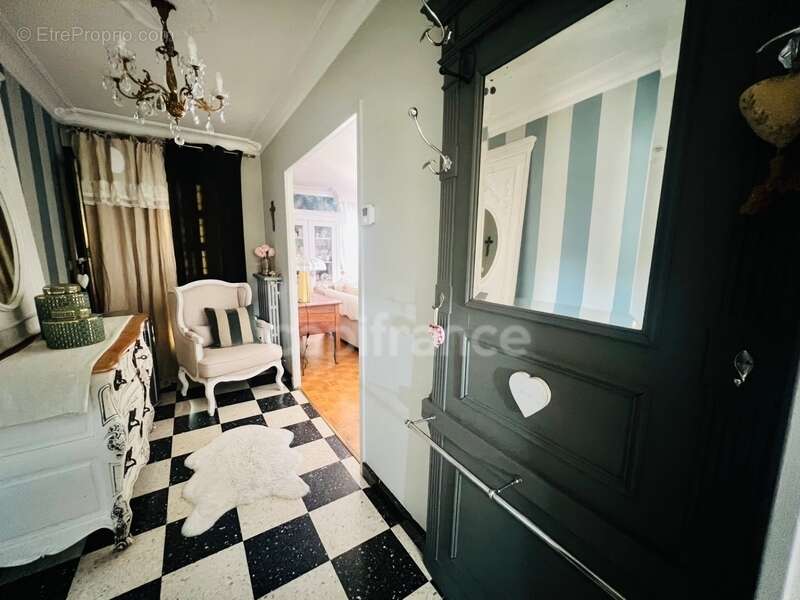 Maison à CHATELLERAULT
