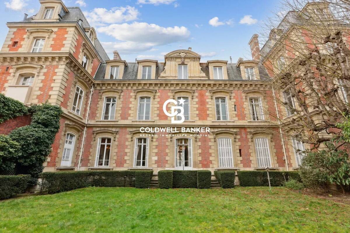 Maison à SAINT-GERMAIN-EN-LAYE